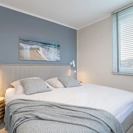 Apartment Wicheldorfstrasse 48a Penthouse Am Kurpark Groemitz